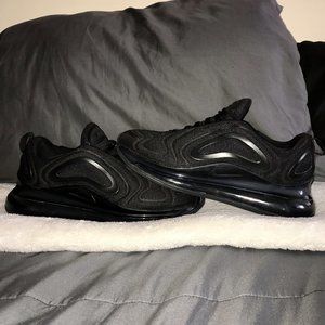 Nike Air Max 720 'Triple Black'